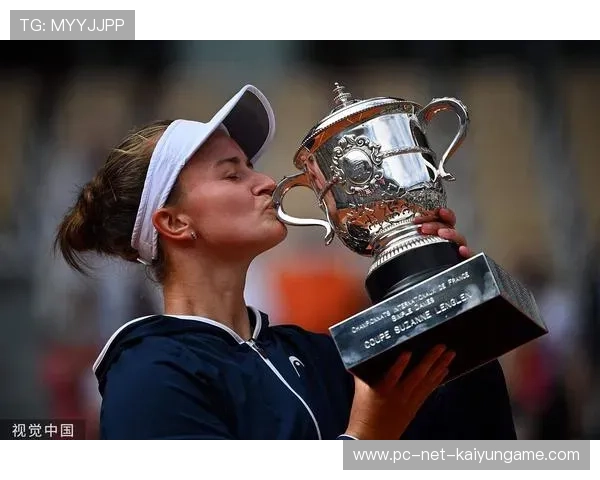 克雷吉茨科娃正拍落点极深